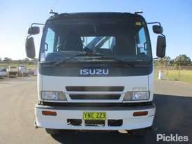 2003 Isuzu FTR900 Long - picture1' - Click to enlarge