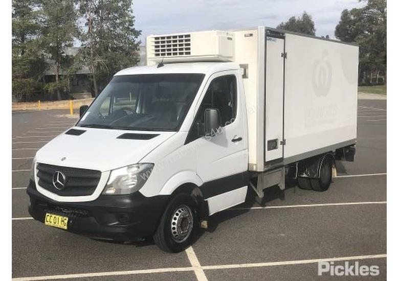 caption 2013 Mercedes Benz Sprinter 516 CDI