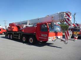 2011 Zoomlion QY40V 40T Truck Mounted Slewing Crane (CC011) - picture0' - Click to enlarge