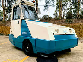 Ride On Tennant 800 Sweeper with Air Conditioned Cab  - picture0' - Click to enlarge