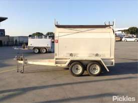 1999 Victorian Trailers - picture2' - Click to enlarge