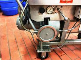 Fruit Juice Press - picture0' - Click to enlarge