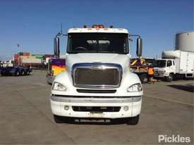 2005 Freightliner Columbia FLX - picture1' - Click to enlarge