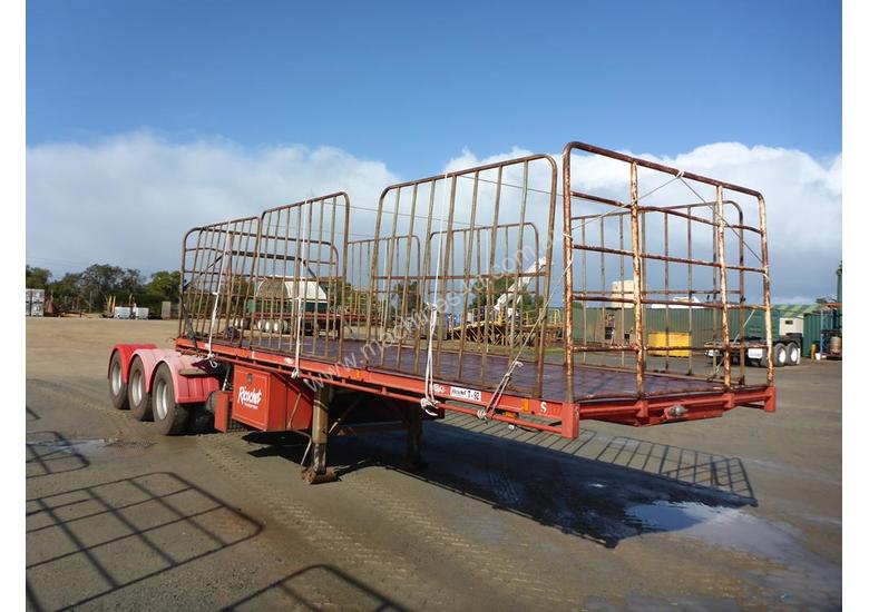 caption 1999 Freightmaster Tri Axle Flat Top A Trailer (L37)