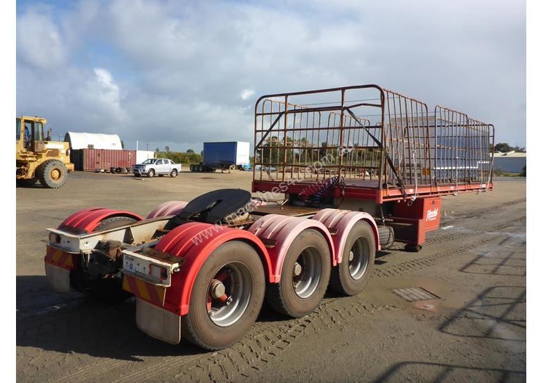 caption 1999 Freightmaster Tri Axle Flat Top A Trailer (L37)