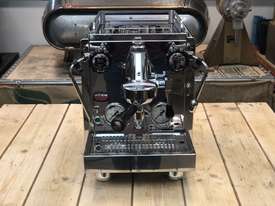 ROCKET R58 V2 DUAL BOILER 1 GROUP BRAND NEW ESPRESSO COFFEE MACHINE - picture1' - Click to enlarge