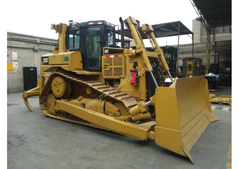 caption Caterpillar D6T XL Std Tracked-Dozer Dozer
