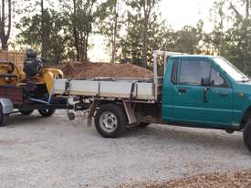 COMPLETE SETUP - Rayco 1635jr Stump Grinder + Trailer + Ute (4x4) - picture0' - Click to enlarge
