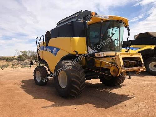 New Holland CX860 Header