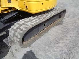 Komatsu PC40MR-2  - picture2' - Click to enlarge