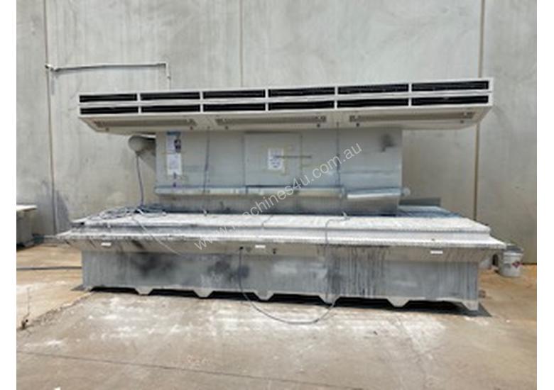 caption Fully ducted double sided Downdraft Table, 3 phase power, with fluorescent tube lighting
