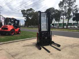 Brand New Hangcha 1.6 Ton Electric Stacker with reach fork  - picture1' - Click to enlarge