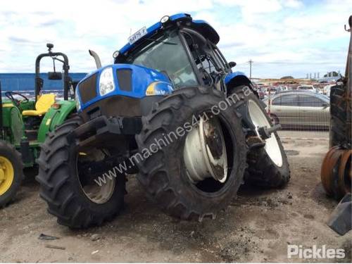 2013 New Holland T6040