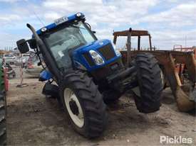 2013 New Holland T6040 - picture1' - Click to enlarge