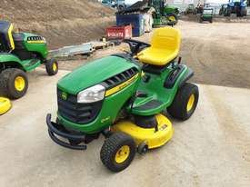 John Deere D130 Ride on Lawn Mower - picture0' - Click to enlarge