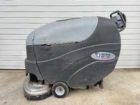 Nilfisk 725 Commercial Floor scrubber - picture2' - Click to enlarge