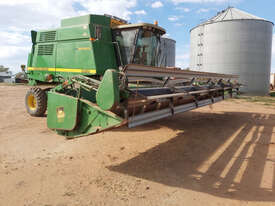 John Deere 9610 Header(Combine) Harvester/Header - picture0' - Click to enlarge