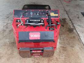 Toro TX525 mini loader - picture1' - Click to enlarge