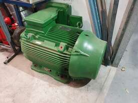 WEG Industrial Electrical Motor WEG W22 E3 3~ 200kW Electric Motor 315S/M 6 Pole including Control - picture0' - Click to enlarge