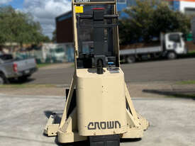 Crown 1T Walkie Stacker Forklift - 2.3m lift - picture1' - Click to enlarge