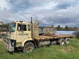 1985 Volvo F7 rigid tray  - picture0' - Click to enlarge