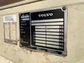 1985 Volvo F7 rigid tray  - picture2' - Click to enlarge