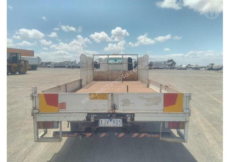 caption Isuzu NQR 450 Long