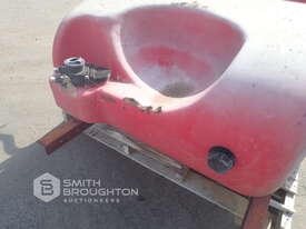 SYLVAN 400 LITRE SPRAYING TANK - picture2' - Click to enlarge