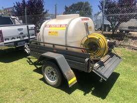 Fire Unit 1000L on 6x4 Trailer - picture2' - Click to enlarge