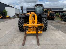 2017 JCB 560-80S T4I U3954 - picture1' - Click to enlarge