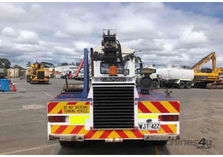 caption Franna 4WD 10 Pick and Carry Crane