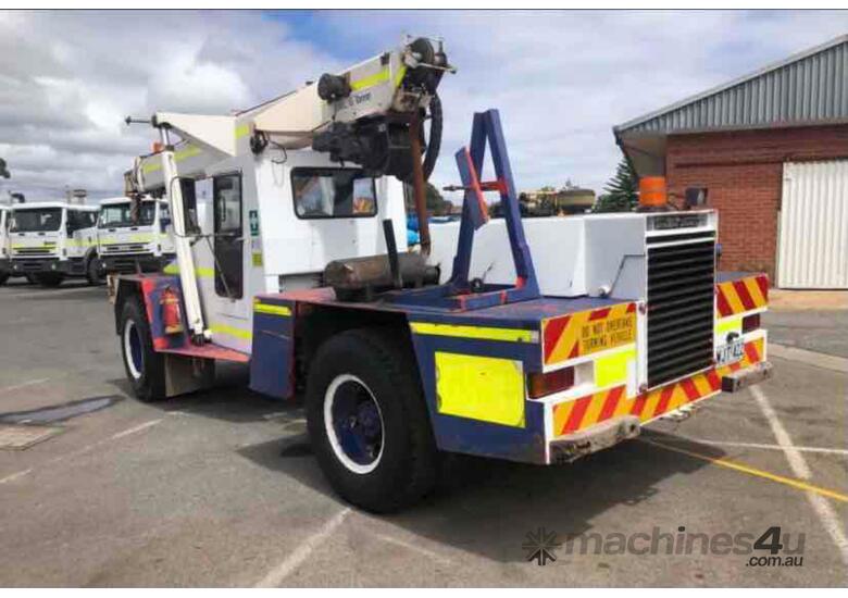 caption Franna 4WD 10 Pick and Carry Crane