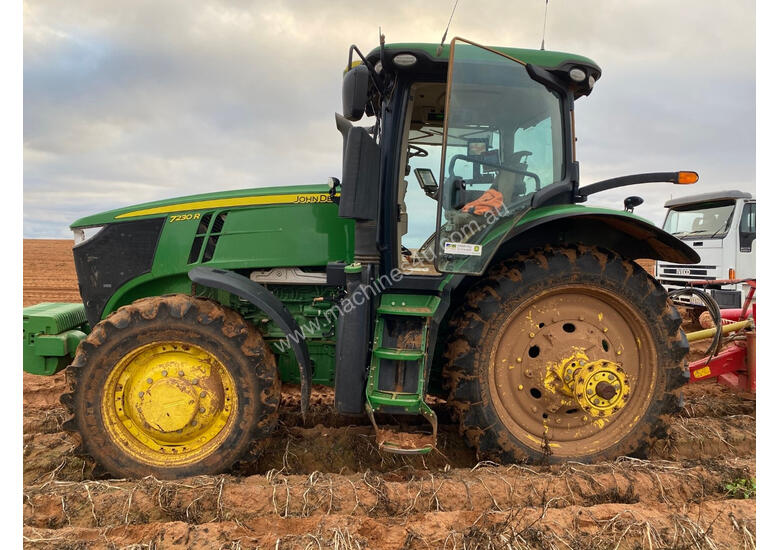 caption John Deere 7230R FWA/4WD Tractor