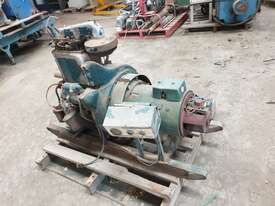 	Ruston 2cylinder Diesel Motor & Generator - picture0' - Click to enlarge