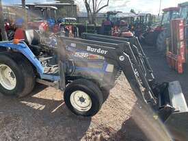 Iseki TK538 tractor with loader - picture0' - Click to enlarge