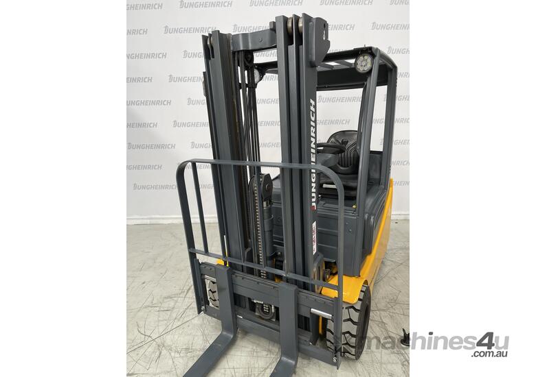 JUNGHEINRICH EFG320 4 Wheel Counterbalance Refurbished Forklift