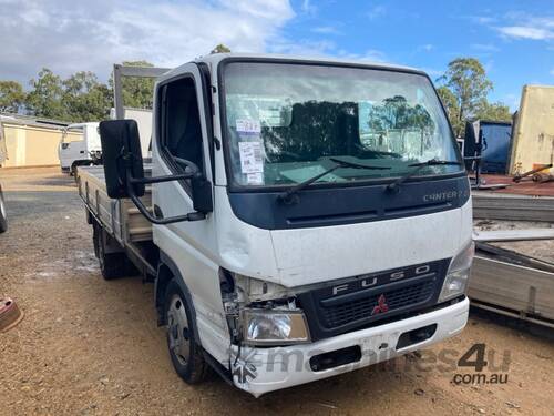 2007 MITSUBISHI CANTER FE7 WRECKING!!