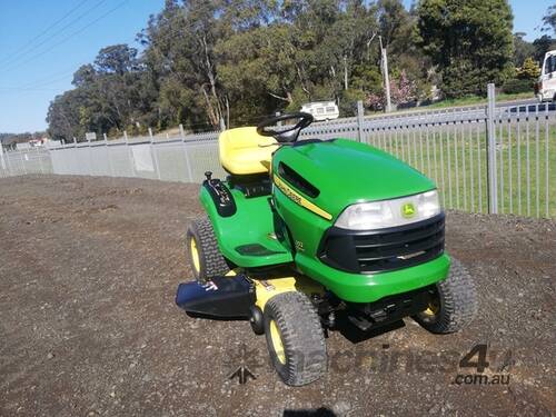 2005 John Deere 102 Lawn Garden Tractors