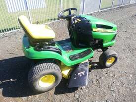 2005 John Deere 102 Lawn Garden Tractors - picture1' - Click to enlarge