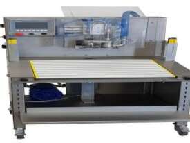 BB30 Bag In Box Filling Machine - picture0' - Click to enlarge