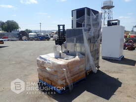 FOLLET EDB1000SA-CE ICE MAKER & PALLET COMPRISING OF 5KG BAGS - picture0' - Click to enlarge