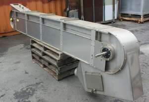 Enclosed 3.8m Stainless steel plastic link 300mm wide belt conveyor elevator