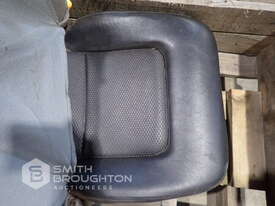 KAB EQUIPMENT SEAT - picture0' - Click to enlarge