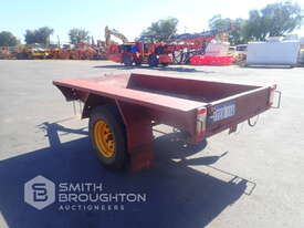1993 CUSTOM BUILT SINGLE AXLE BOX TRAILER - picture1' - Click to enlarge