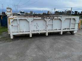 47 HOOKLIFT STEEL BIN. 8M3 - picture0' - Click to enlarge