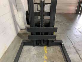 Used Crown Stacker - picture1' - Click to enlarge
