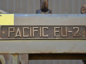 PACIFIC FU-2 Universal Horizontal Milling Machine Mill - picture0' - Click to enlarge