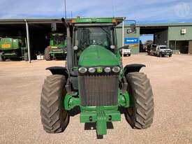 John Deere 8120 - picture0' - Click to enlarge