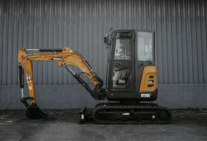 The SANY 2.8T Mini Excavator/Digger Package Perfect for Tight Spaces and Tough Jobs!