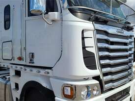 Freightliner Argosy - picture0' - Click to enlarge